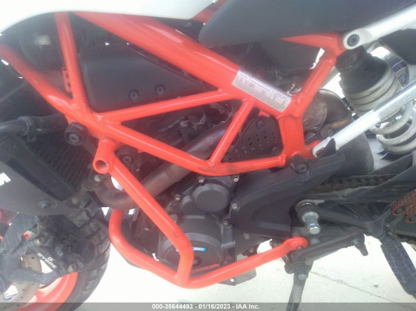 2018 KTM 390 DUKE MD2JPJ40XJC253224