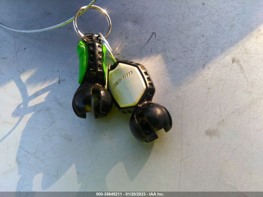 2019 CAN-AM MAVERICK X3 X RC TURBO R - 3JBVVAW20KK000214