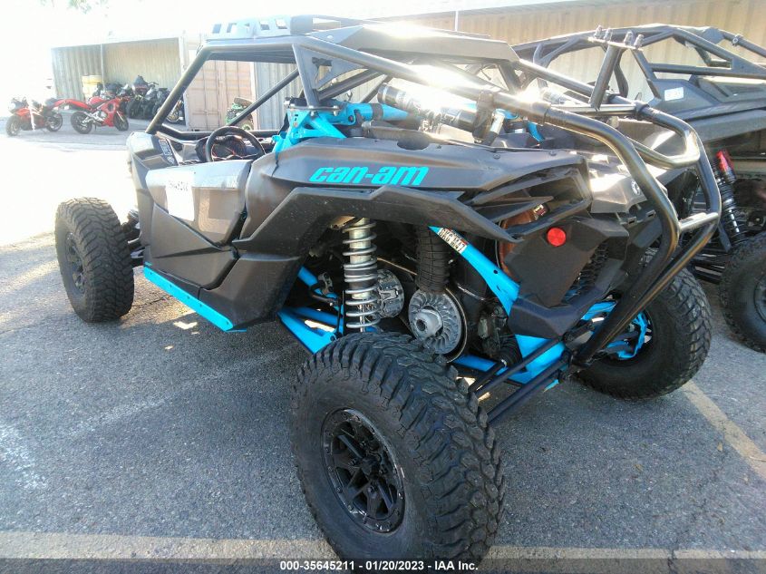 2019 CAN-AM MAVERICK X3 X RC TURBO R - 3JBVVAW20KK000214