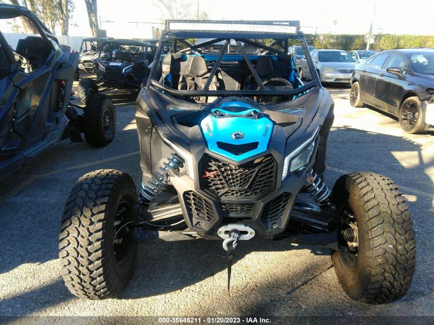 2019 CAN-AM MAVERICK X3 X RC TURBO R - 3JBVVAW20KK000214