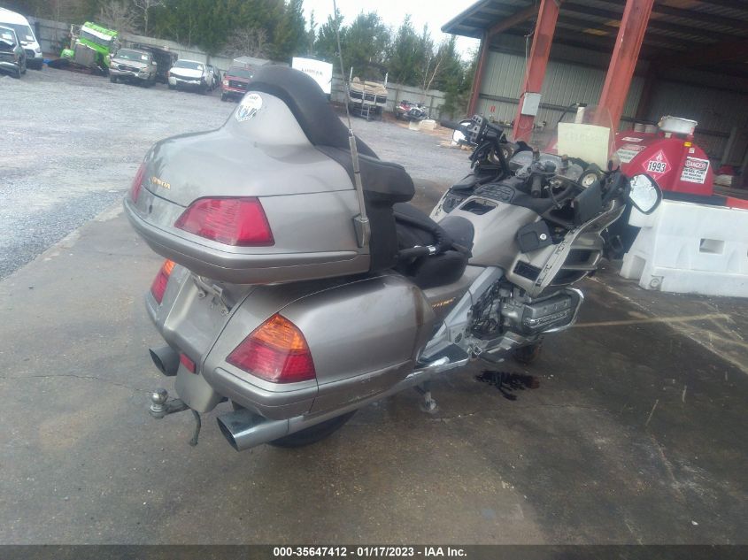 2002 HONDA GL1800 1HFSC47042A103843