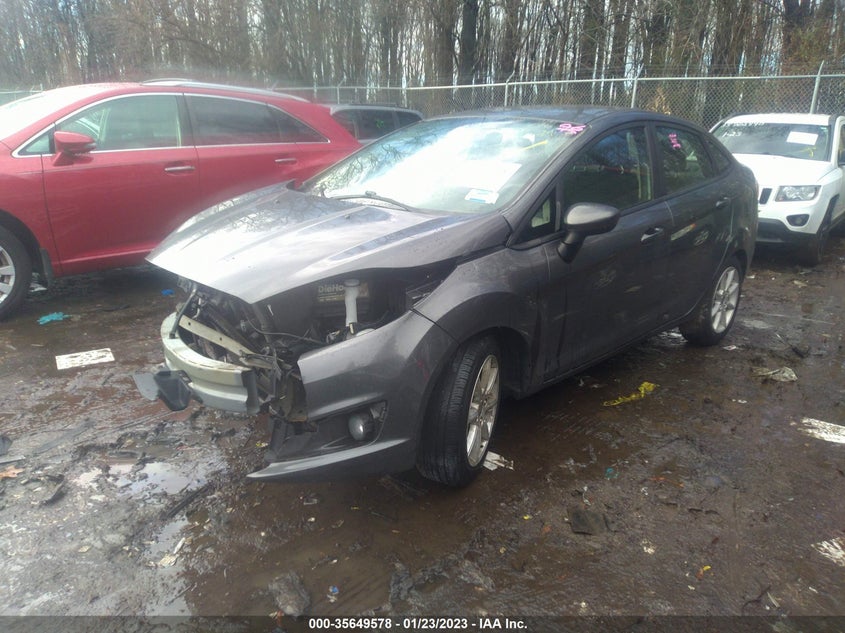VIN 3FADP4BJ9KM112585 2019 FORD FIESTA SE