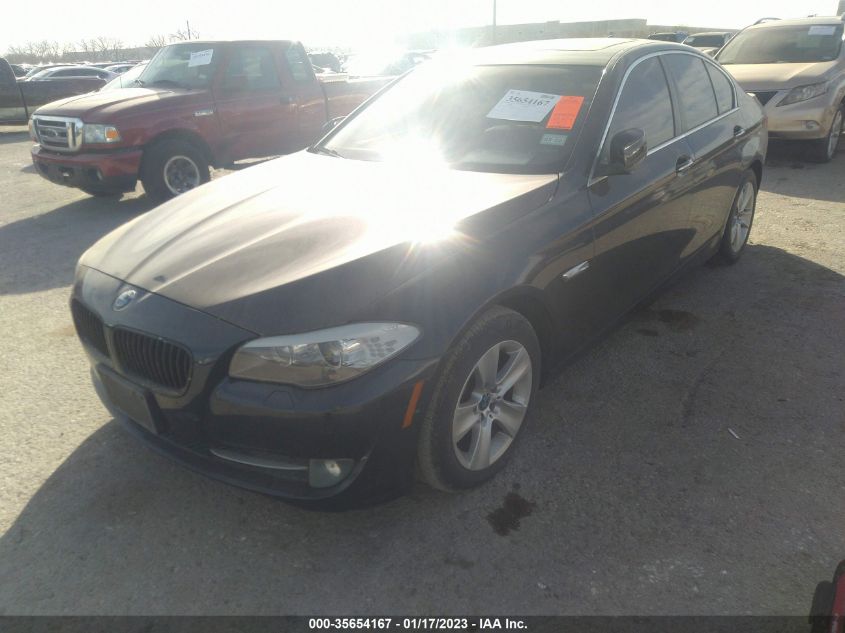 2013 BMW 5 SERIES 528I XDRIVE WBAXH5C5XDD112683