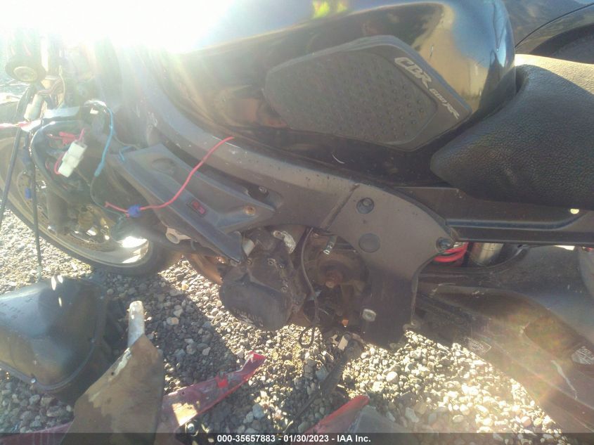 2004 YAMAHA YZFR6 L JYARJ06E14A011169