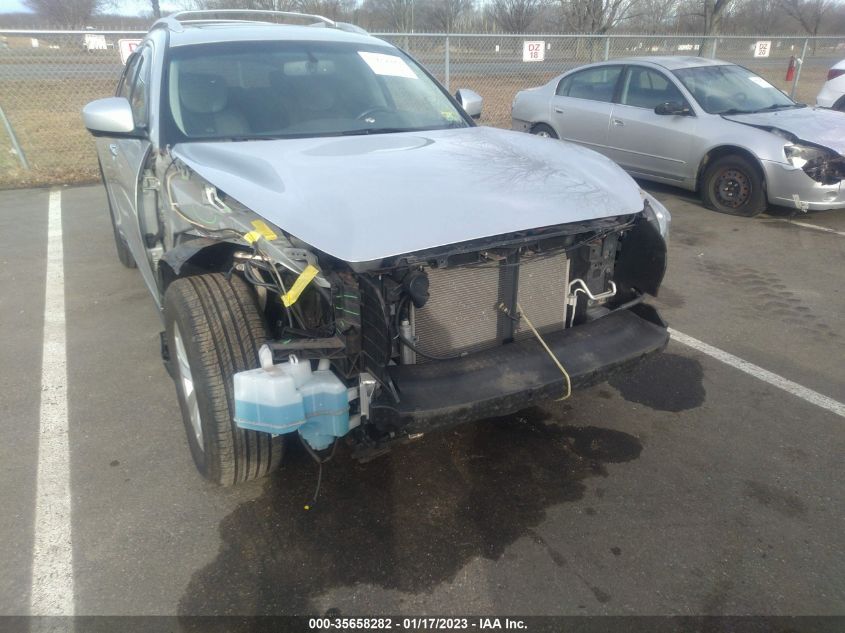 2014 INFINITI QX70 JN8CS1MWXEM411941