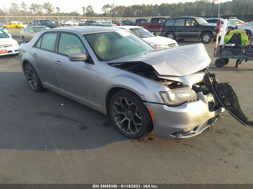 VIN 2C3CCABG4GH167623 2016 CHRYSLER 300 no.1