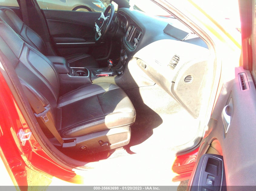 VIN 2C3CDXBG7KH725683 2019 DODGE CHARGER SXT