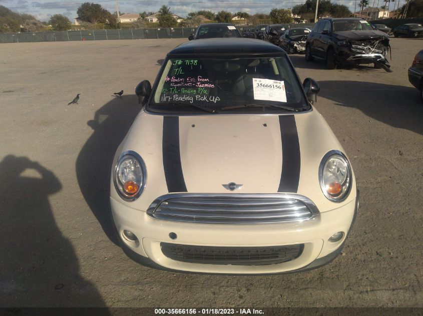 2013 MINI COOPER HARDTOP - WMWSU3C5XDT687138