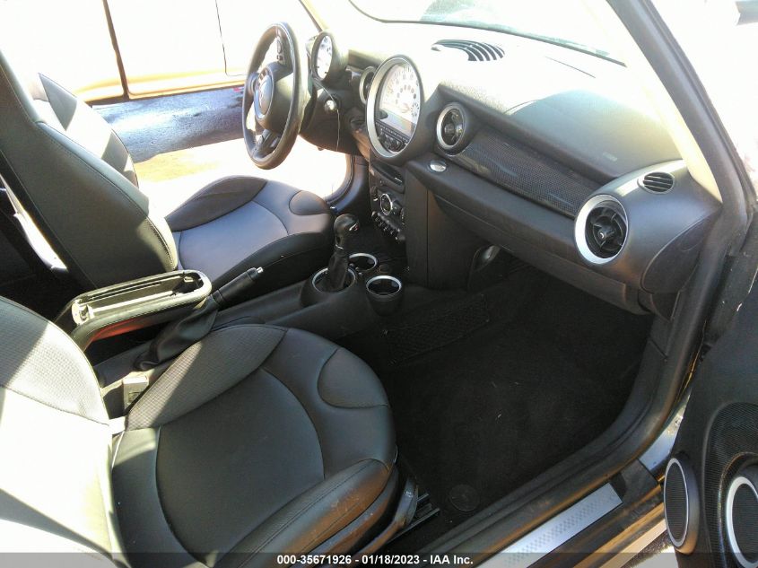 2014 MINI COOPER CLUBMAN S - WMWZG3C56ET800901