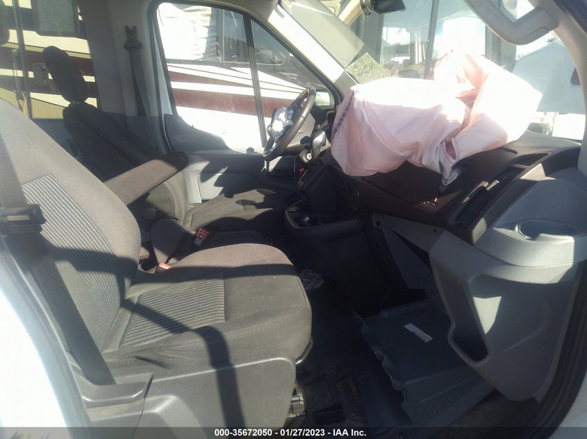 VIN 1FBAX2CM8JKA79826 2018 FORD TRANSIT PASSENGER WAGON XL/XLT