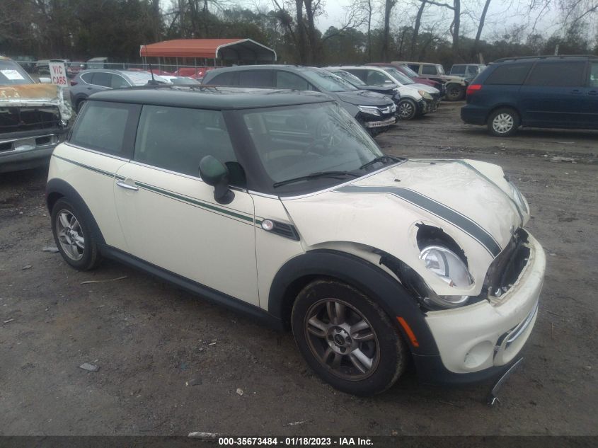 2013 MINI COOPER HARDTOP - WMWSU3C51DT683088