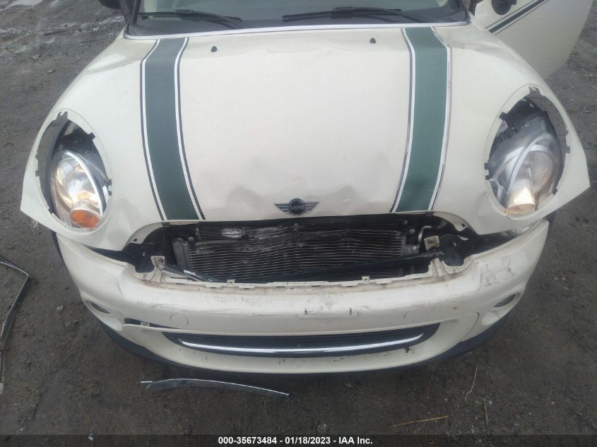 2013 MINI COOPER HARDTOP - WMWSU3C51DT683088