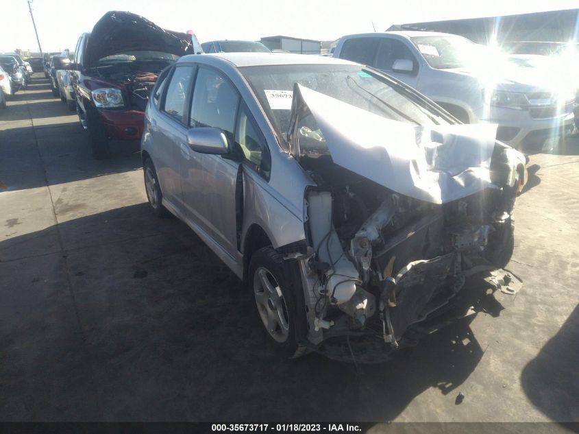2013 HONDA FIT SPORT - JHMGE8H56DC036325