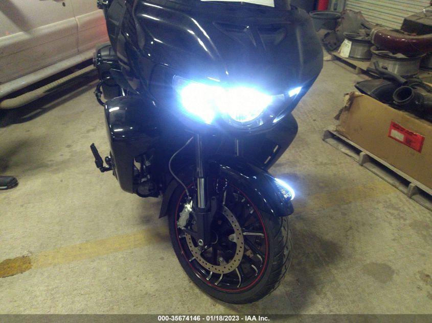 2020 INDIAN MOTORCYCLE CO. CHALLENGER DARK HORSE 56KLCDRR7L3385549