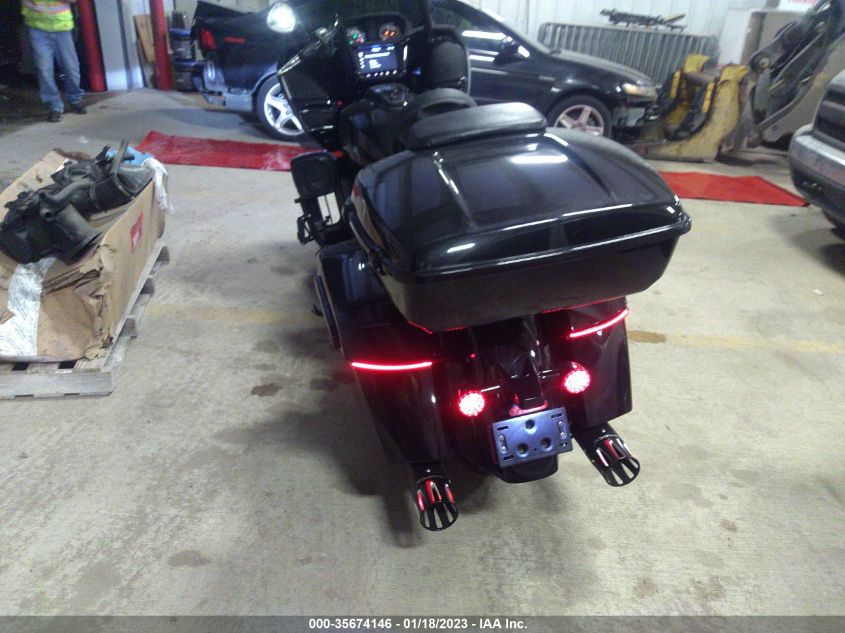 2020 INDIAN MOTORCYCLE CO. CHALLENGER DARK HORSE 56KLCDRR7L3385549