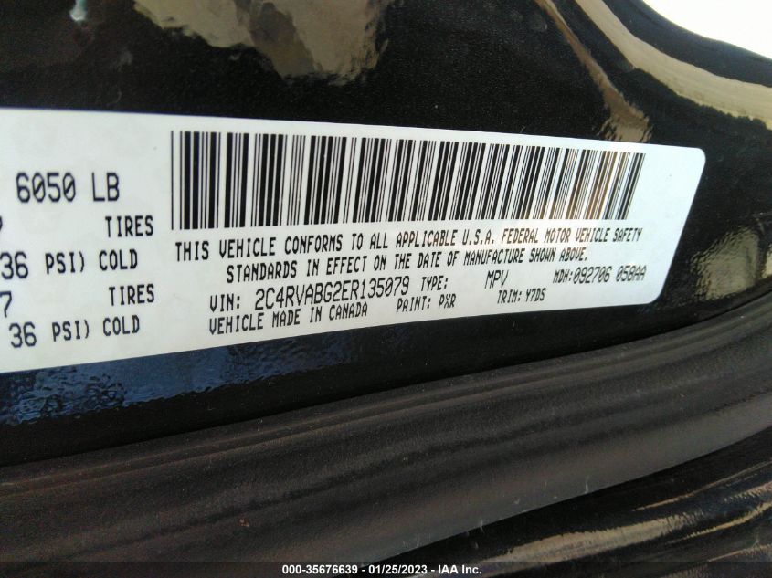 2014 VOLKSWAGEN ROUTAN SE W/RSE & NAVIGATION 2C4RVABG2ER135079