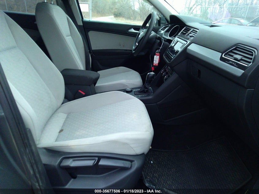 VIN 3VV0B7AX9KM160345 2019 VOLKSWAGEN TIGUAN S