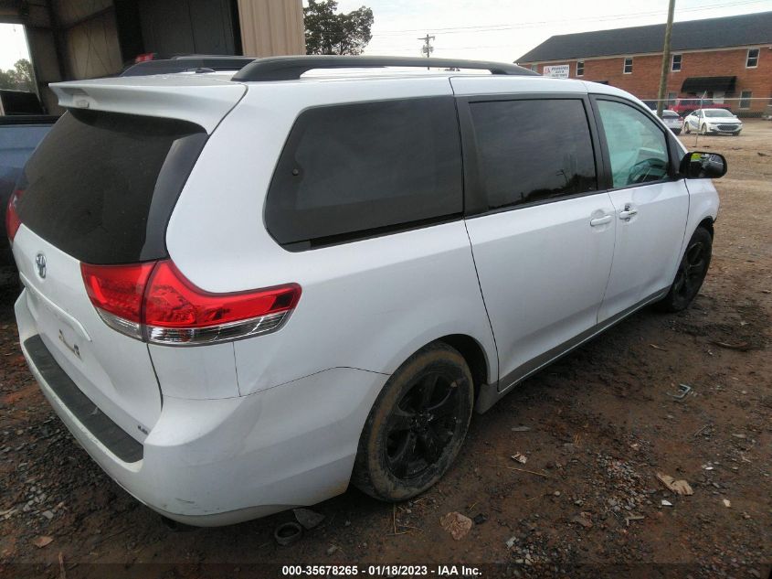 VIN 5TDKK3DC5DS378729 2013 TOYOTA SIENNA no.4