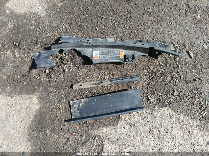 VIN 1FMCU0H69LUB03906 2020 FORD ESCAPE SEL