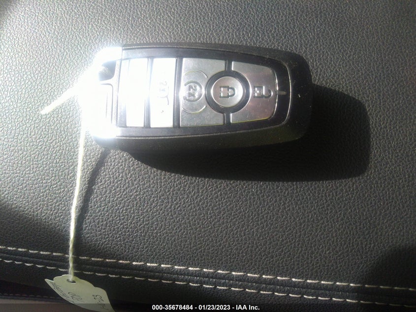 VIN 1FMCU0H69LUB03906 2020 FORD ESCAPE SEL