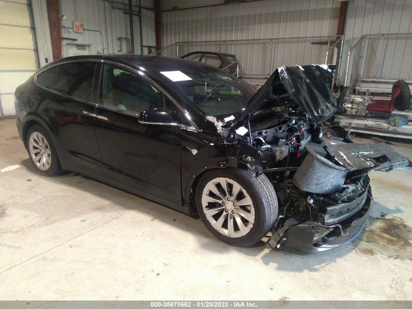 5YJXCBE20HF034349 TESLA MODEL X 90D/75D/100D 2017