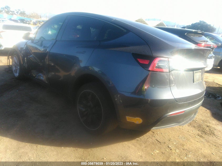VIN 7SAYGDEEXNF331352 2022 TESLA MODEL Y LONG RANGE