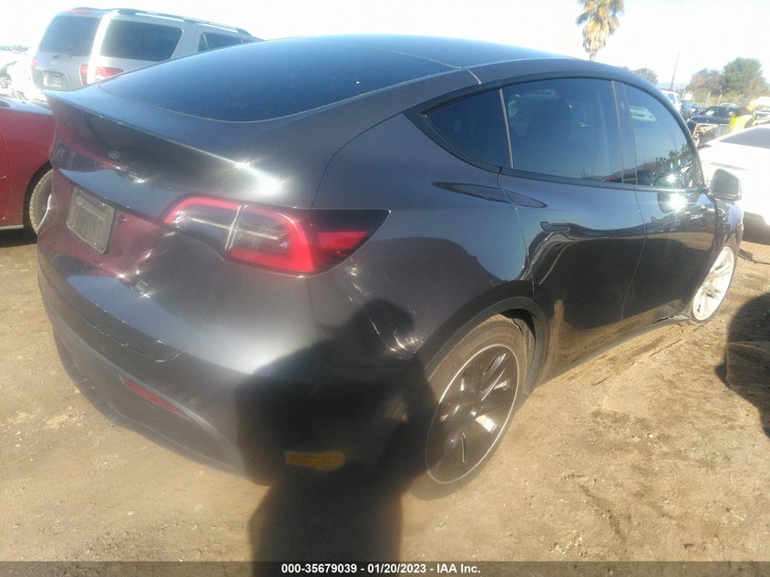 VIN 7SAYGDEEXNF331352 2022 TESLA MODEL Y LONG RANGE