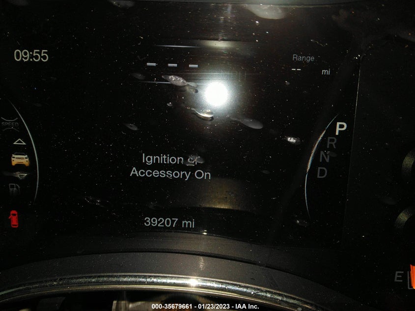 VIN 1C4RJFAG2KC591002 2019 JEEP GRAND CHEROKEE UPLAND