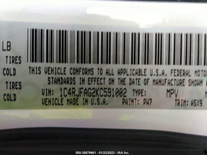 VIN 1C4RJFAG2KC591002 2019 JEEP GRAND CHEROKEE UPLAND