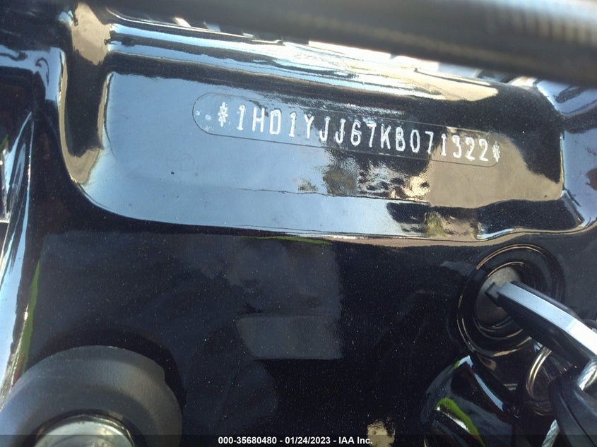 VIN 1HD1YJJ67KB071322 2019 HARLEY-DAVIDSON FXBB