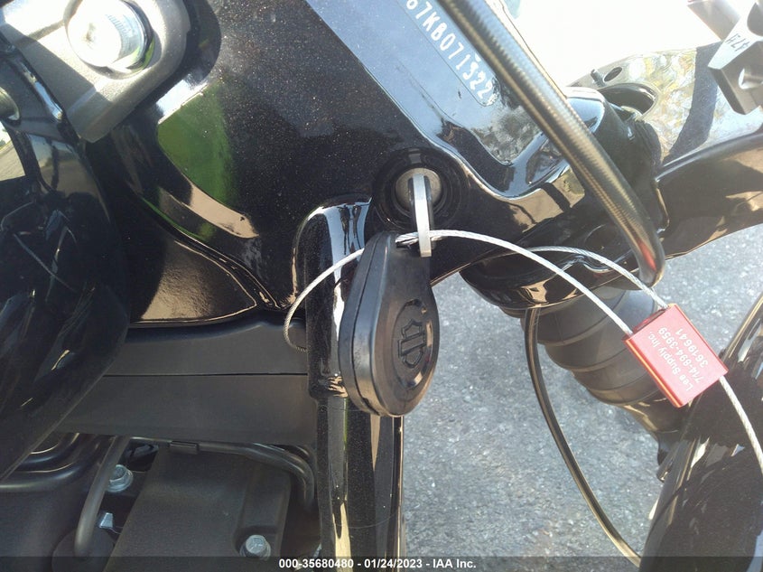 VIN 1HD1YJJ67KB071322 2019 HARLEY-DAVIDSON FXBB