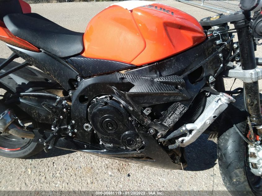2022 SUZUKI GSX-R600 - JS1GN7FA8N7100462
