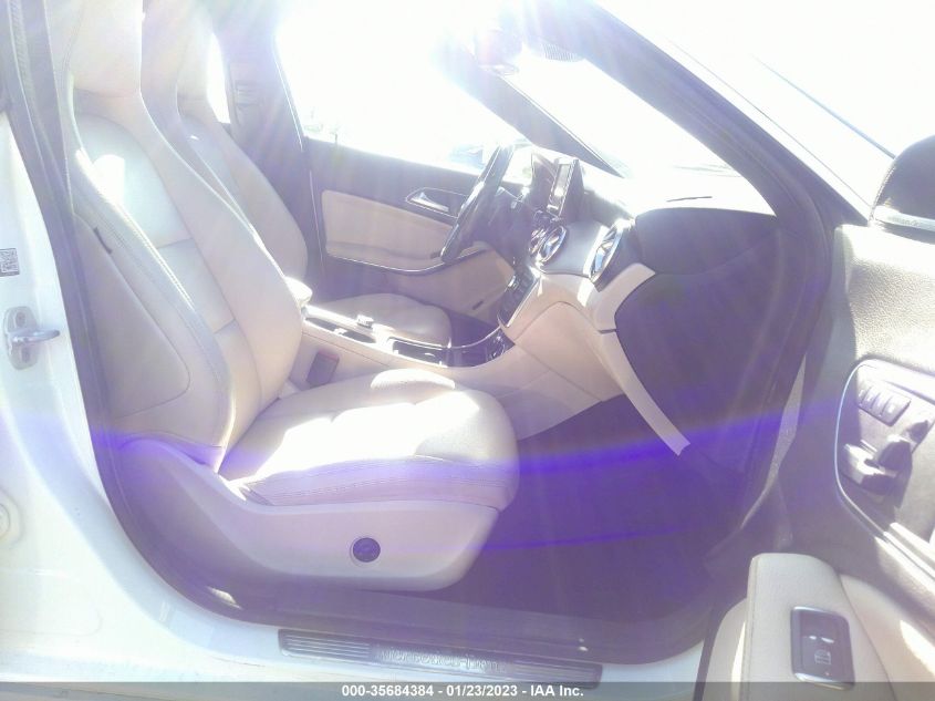 2014 MERCEDES-BENZ CLA 250 - WDDSJ4EB8EN065024