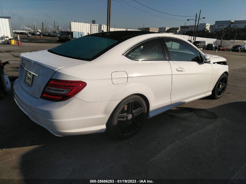 2015 MERCEDES-BENZ C-CLASS C 250 - WDDGJ4HB8FG405408