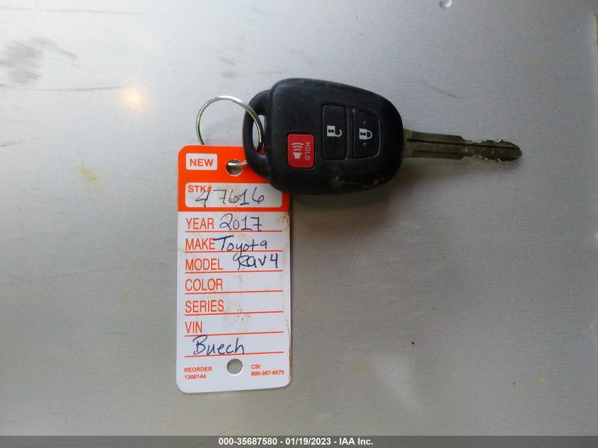 VIN 2T3BFREV1HW588269 2017 TOYOTA RAV4 LE