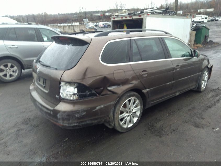 2013 VOLKSWAGEN JETTA SPORTWAGEN TDI W/SUNROOF - 3VWPL7AJ6DM631230