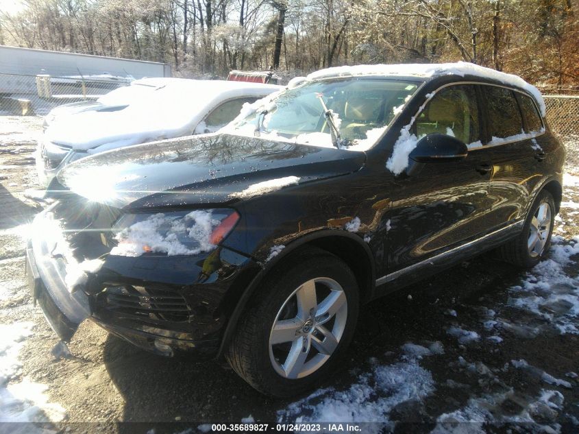 2013 VOLKSWAGEN TOUAREG LUX WVGEF9BP4DD005084