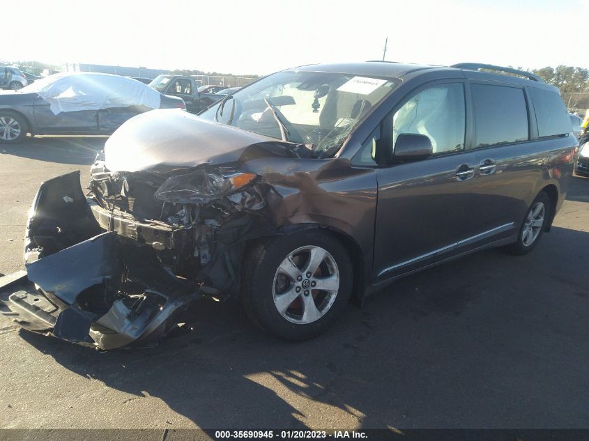 5TDKZ3DC7LS055468 2020 TOYOTA SIENNA, photo no. 2