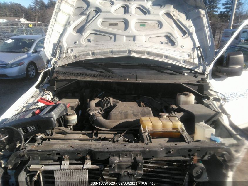 2015 NISSAN NV SV 1N6BF0KM2FN809032