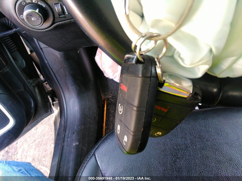 VIN 3C4NJDCB7MT524164 2021 JEEP COMPASS LIMITED