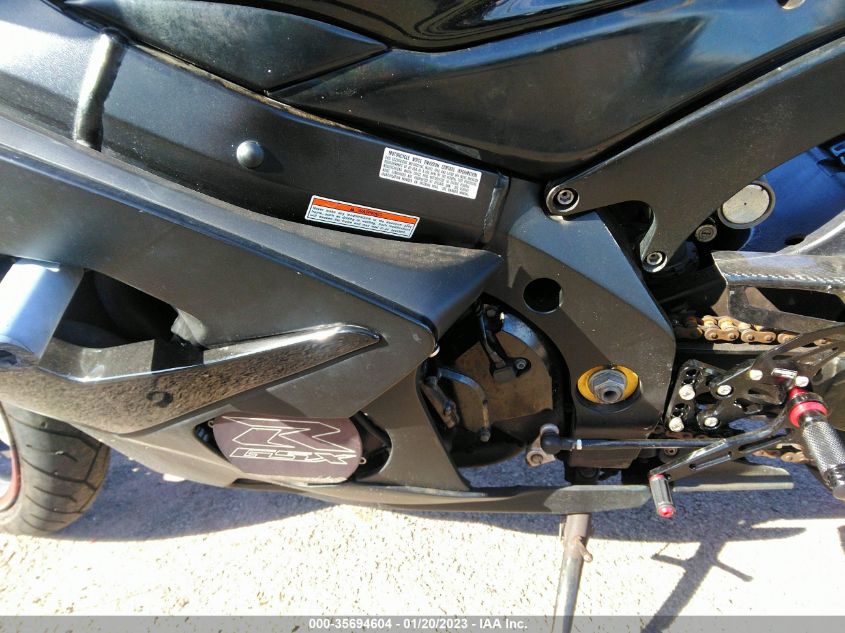 2005 SUZUKI GSX-R1000 JS1GT76A352108911