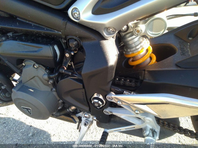 2018 TRIUMPH MOTORCYCLE STREET TRIPLE RS SMTA464S9JT857264