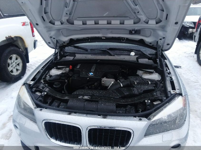 2013 BMW X1 XDRIVE28I WBAVL1C55DVR82270