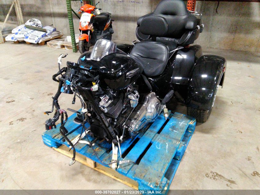 2020 HARLEY-DAVIDSON FLHTCUTG 1HD1MAF10LB851317