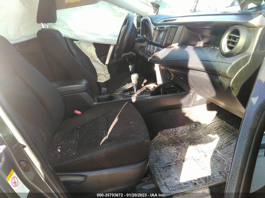 VIN JTMZFREV0HJ708348 2017 TOYOTA RAV4 LE