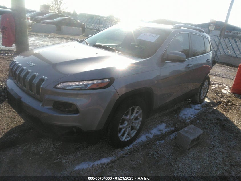 VIN 1C4PJLLB7JD618355 2018 JEEP CHEROKEE LATITUDE PLUS