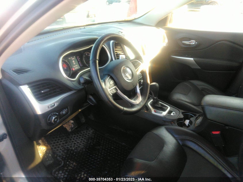 VIN 1C4PJLLB7JD618355 2018 JEEP CHEROKEE LATITUDE PLUS