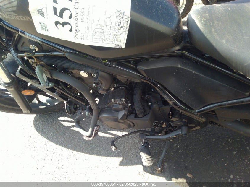 VIN MLHPC5656M5401726 2021 HONDA CMX500 A