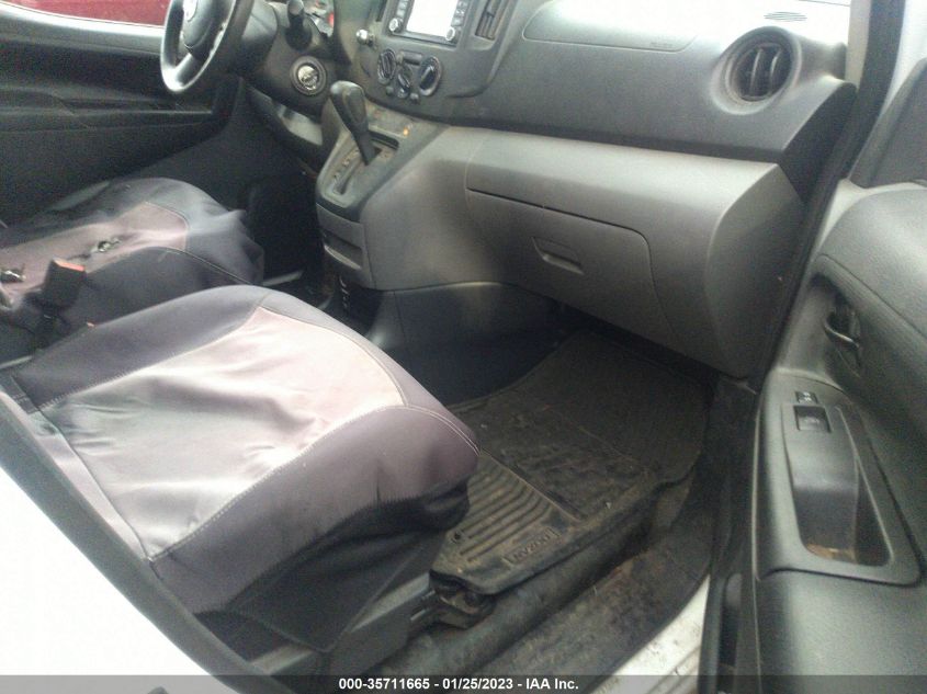 2015 NISSAN NV200 SV 3N6CM0KN5FK736229
