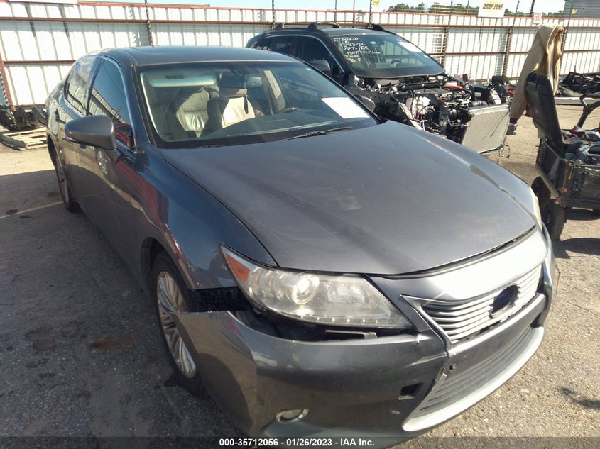 Image 1 of 2015 LEXUS ES 350  salvage vehicle - Lot #35712056 at IAAI